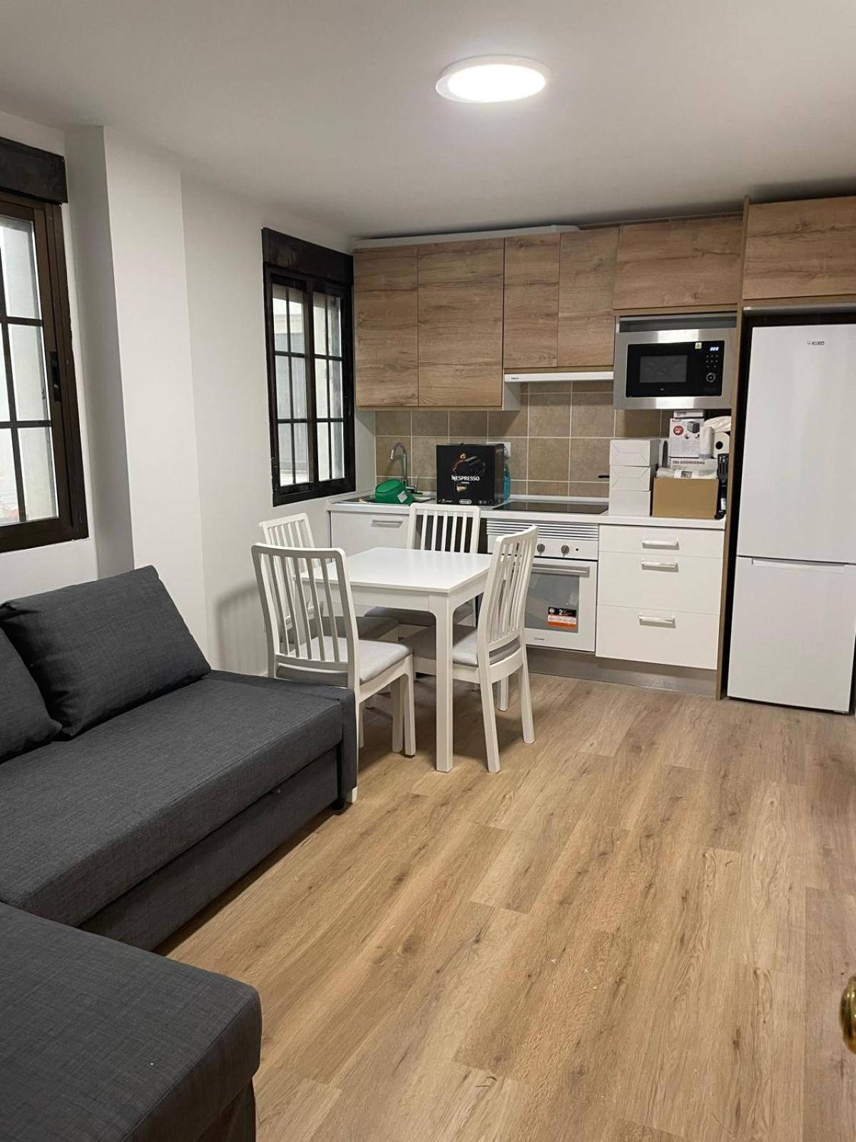 Apartamentos Lavandeira By Bebalmy Viveiro Esterno foto