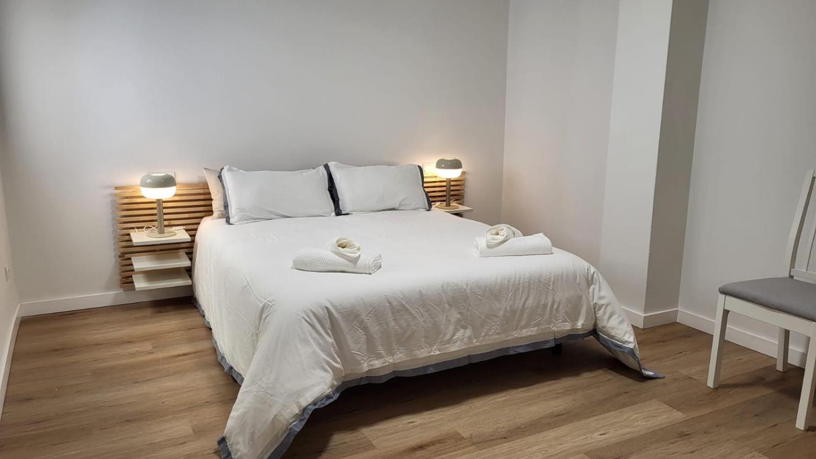 Apartamentos Lavandeira By Bebalmy Viveiro Esterno foto
