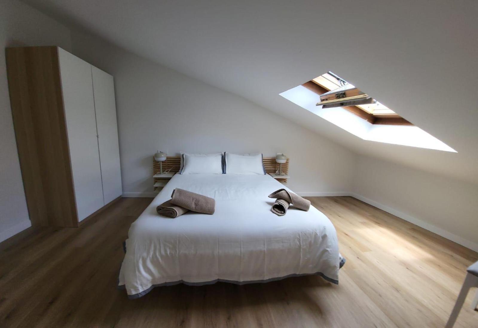 Apartamentos Lavandeira By Bebalmy Viveiro Esterno foto