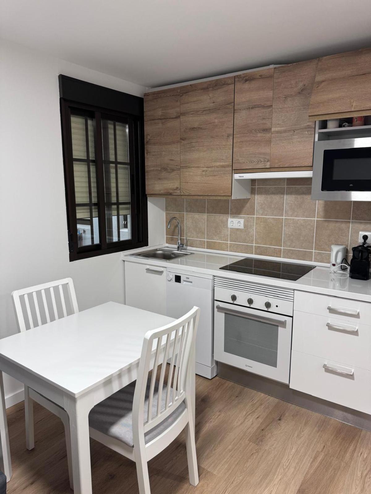 Apartamentos Lavandeira By Bebalmy Viveiro Esterno foto