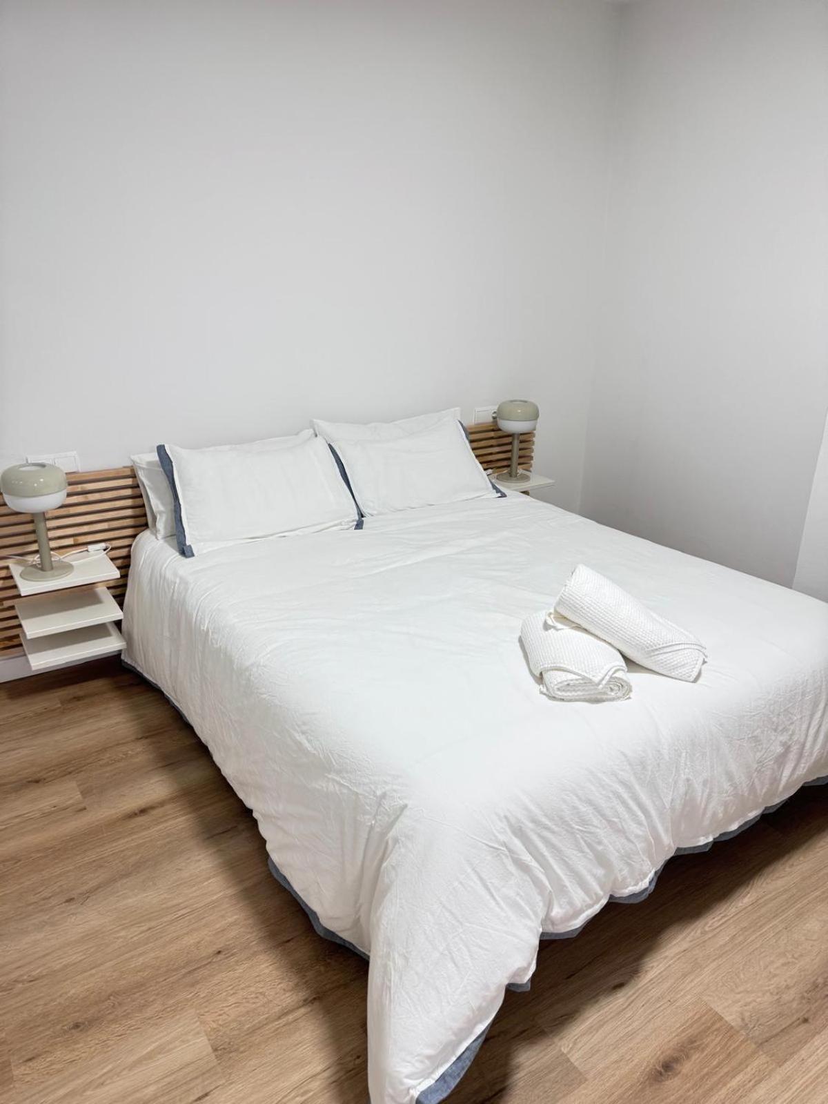 Apartamentos Lavandeira By Bebalmy Viveiro Esterno foto
