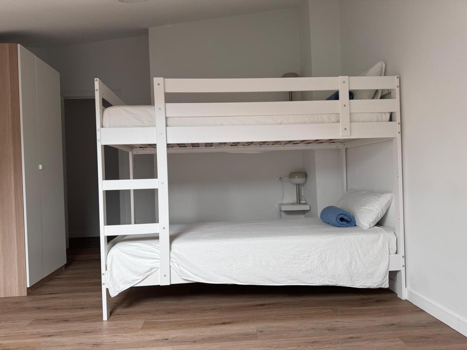 Apartamentos Lavandeira By Bebalmy Viveiro Esterno foto
