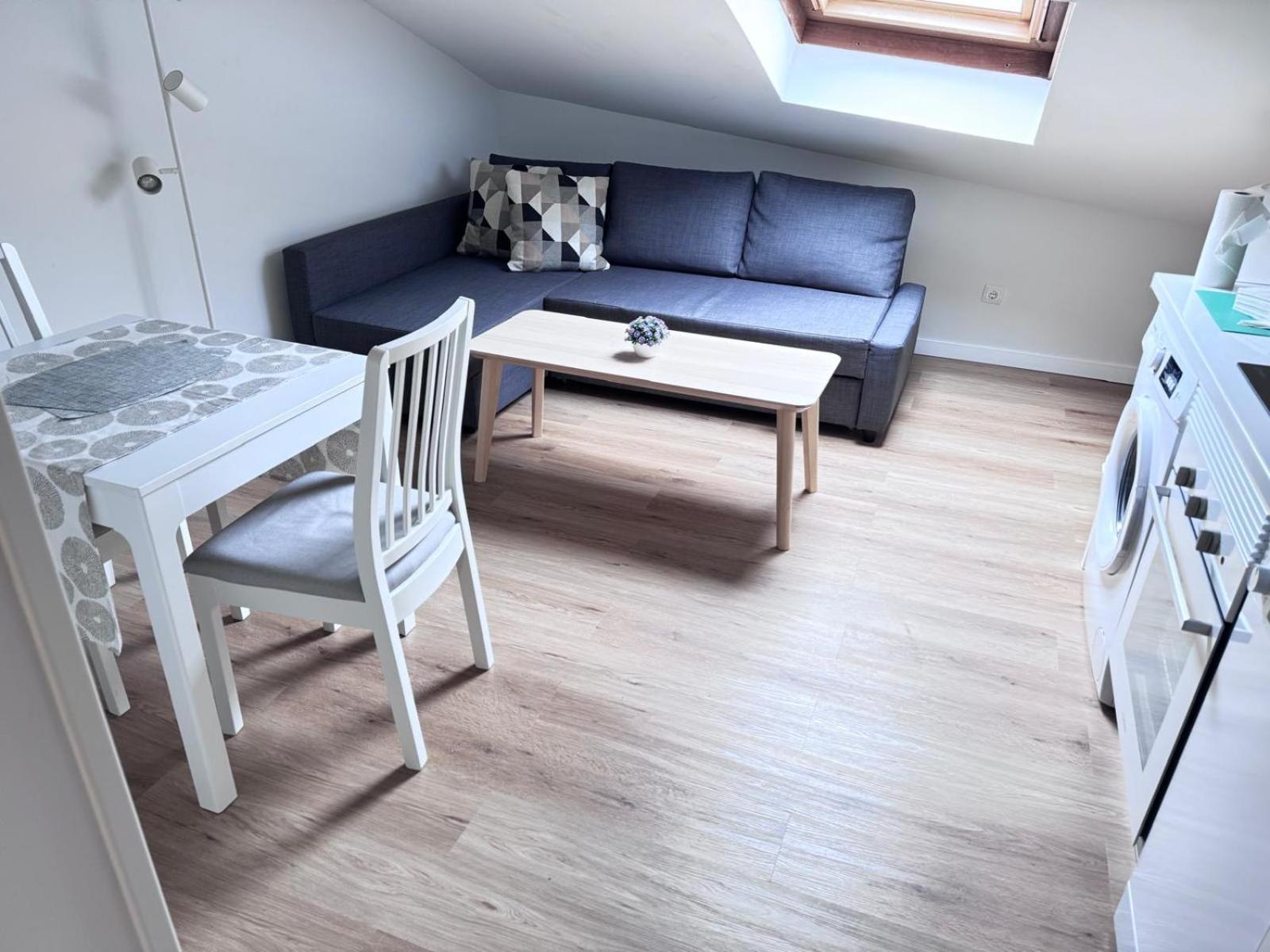 Apartamentos Lavandeira By Bebalmy Viveiro Esterno foto
