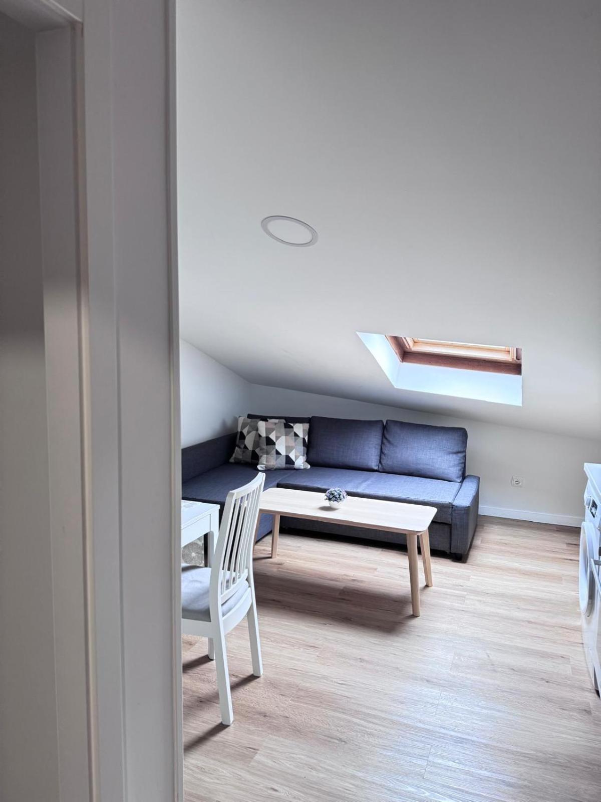 Apartamentos Lavandeira By Bebalmy Viveiro Esterno foto